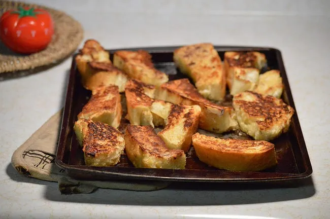 Cinnamon French toast sticks